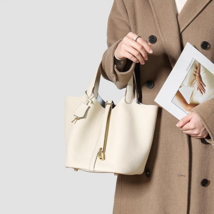 Kate | Elegant Pebbled Lock Tote